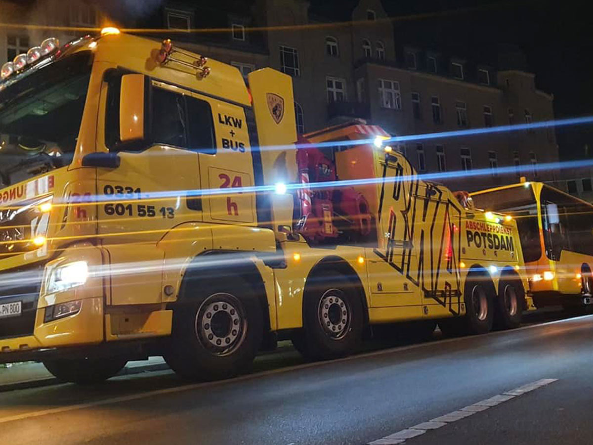 serwis holowniczy lkw 24h akcja nocna